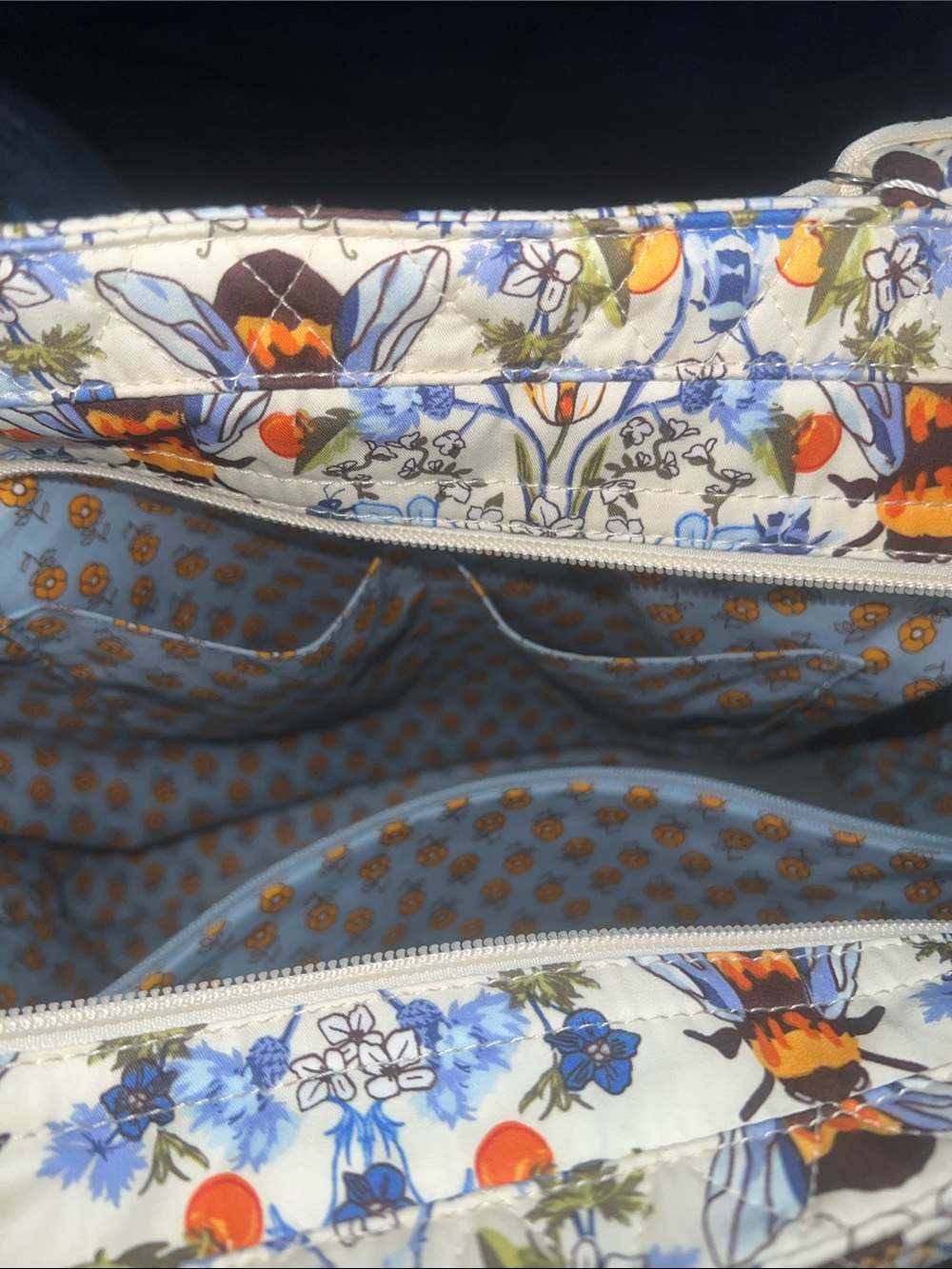 🐝Vera Bradley Bee & 💐Floral Quilted Tote - Picture 9 of 9